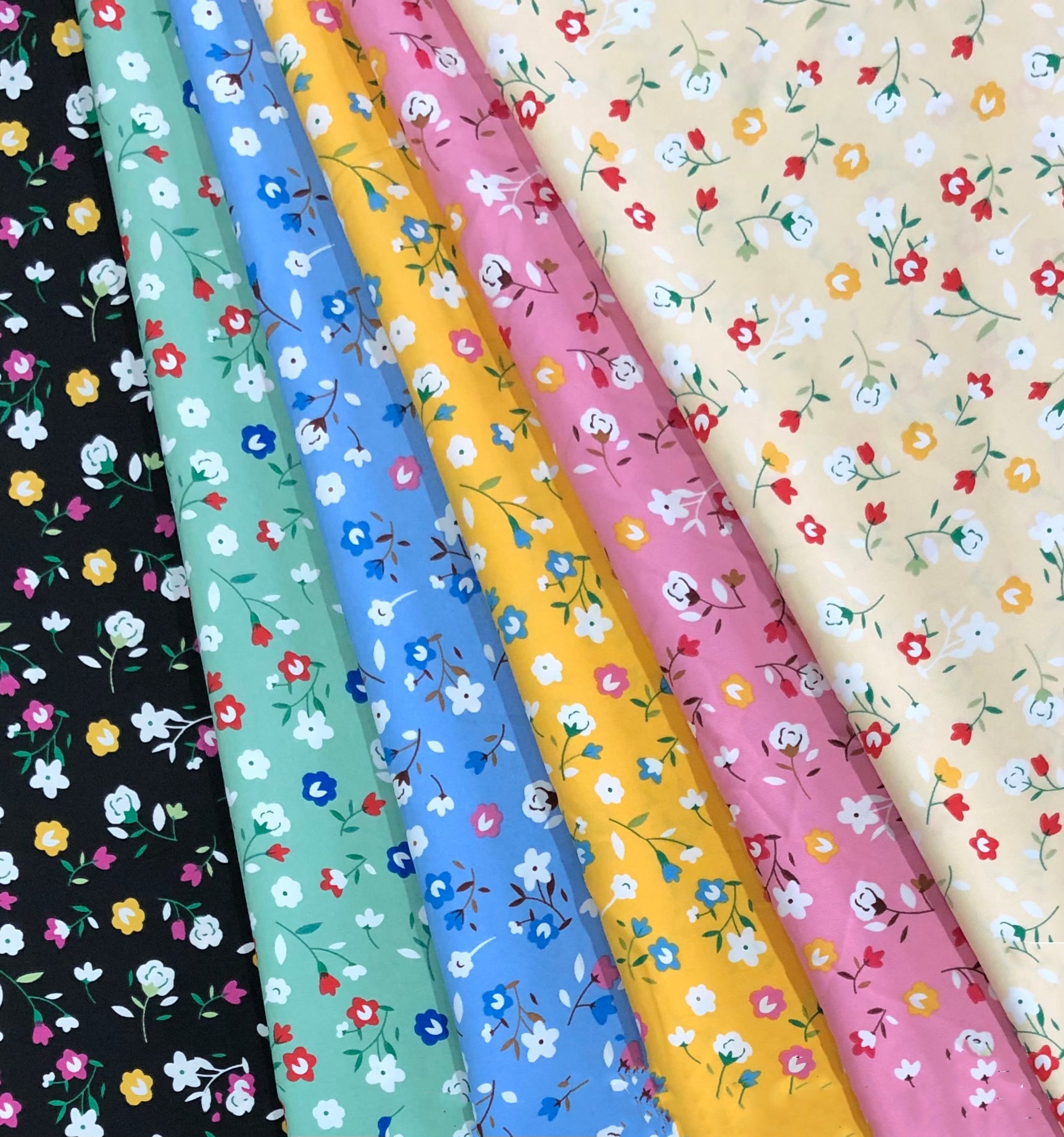 Pre-cut Floral Fabric Squares & Strips, 4"x4" (10x10cm) & 2.36"x20" (6x50cm), Random Colors. Perfect for Quilting, Patchwork